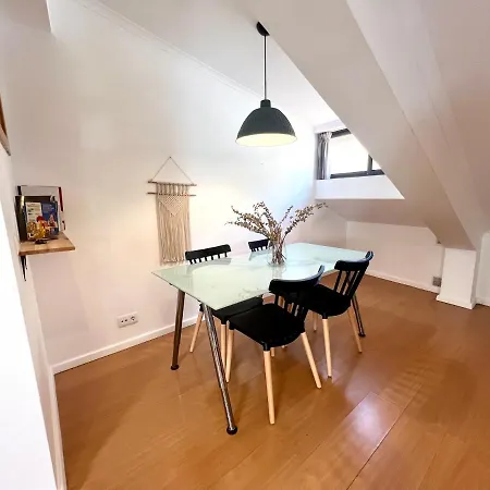 Gem I - Trendy Santos District Апартаменты Лиссабон